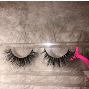 Mink Lashes !